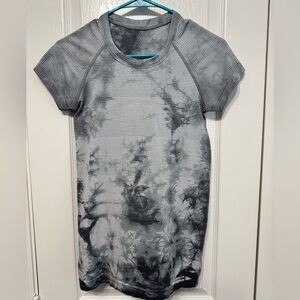 Lululemon Swiftly Tech Short Sleeve 2.0 *Shibori